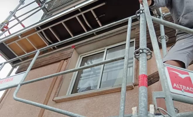 Rénovation extérieur - pose de bardage fibre ciment sur façade extérieure d'une maison à Petite Ile, Le Tampon, GB Rénovation Toiture 974