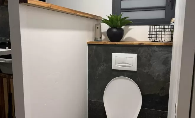 Rénovation d'une salle de bain avec toilette à Saint-Pierre, Le Tampon, GB Rénovation Toiture 974